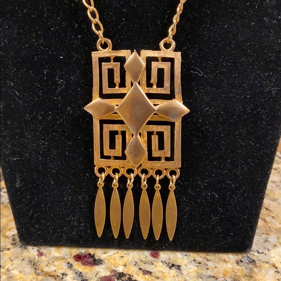 Plz do not share.. Vintage Lisner necklace appx 28” GUC - Picture 4 of 17